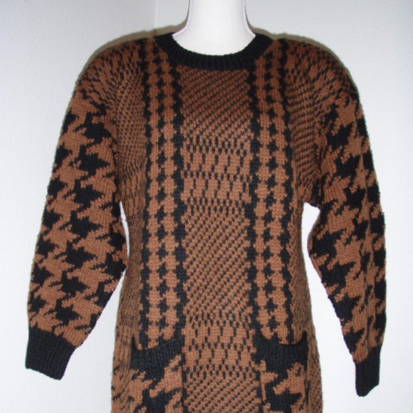 brown houndstooth sweater